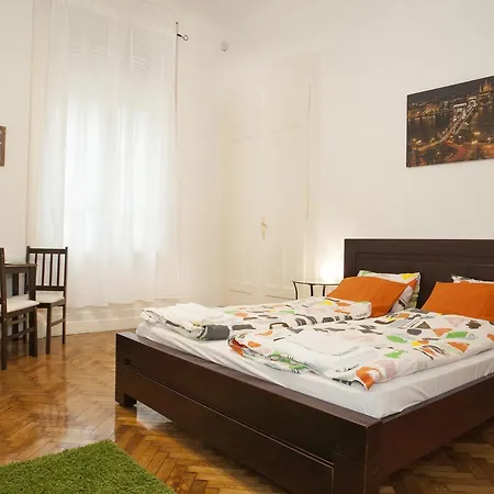 Ariel Studio Close To St. Stephen Basilica Budapest Exterior photo