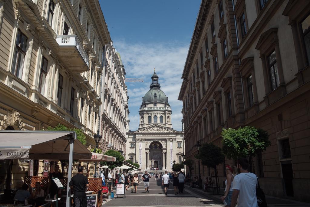 Ariel Close To St. Stephen Basilica Appartement